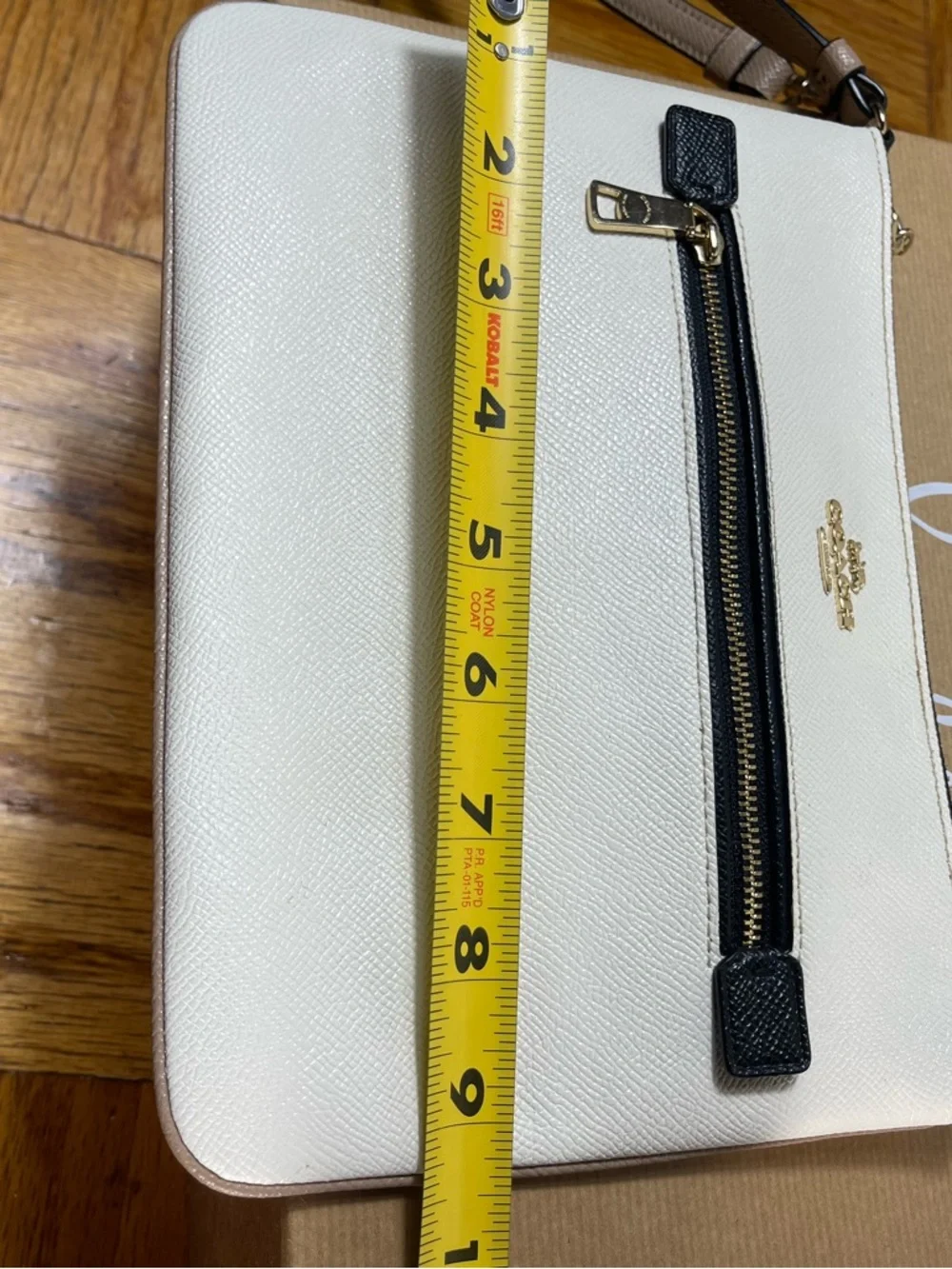 Coach Large Wristlet - Picture 4 of 6